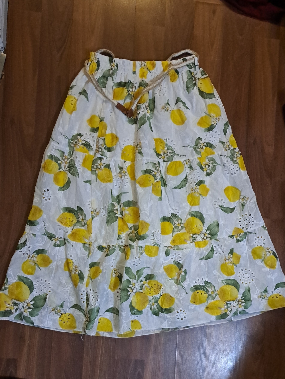 Women's White Linen Skirt with Yellow Lemon Print. 100% Cotton. Cottagecore.